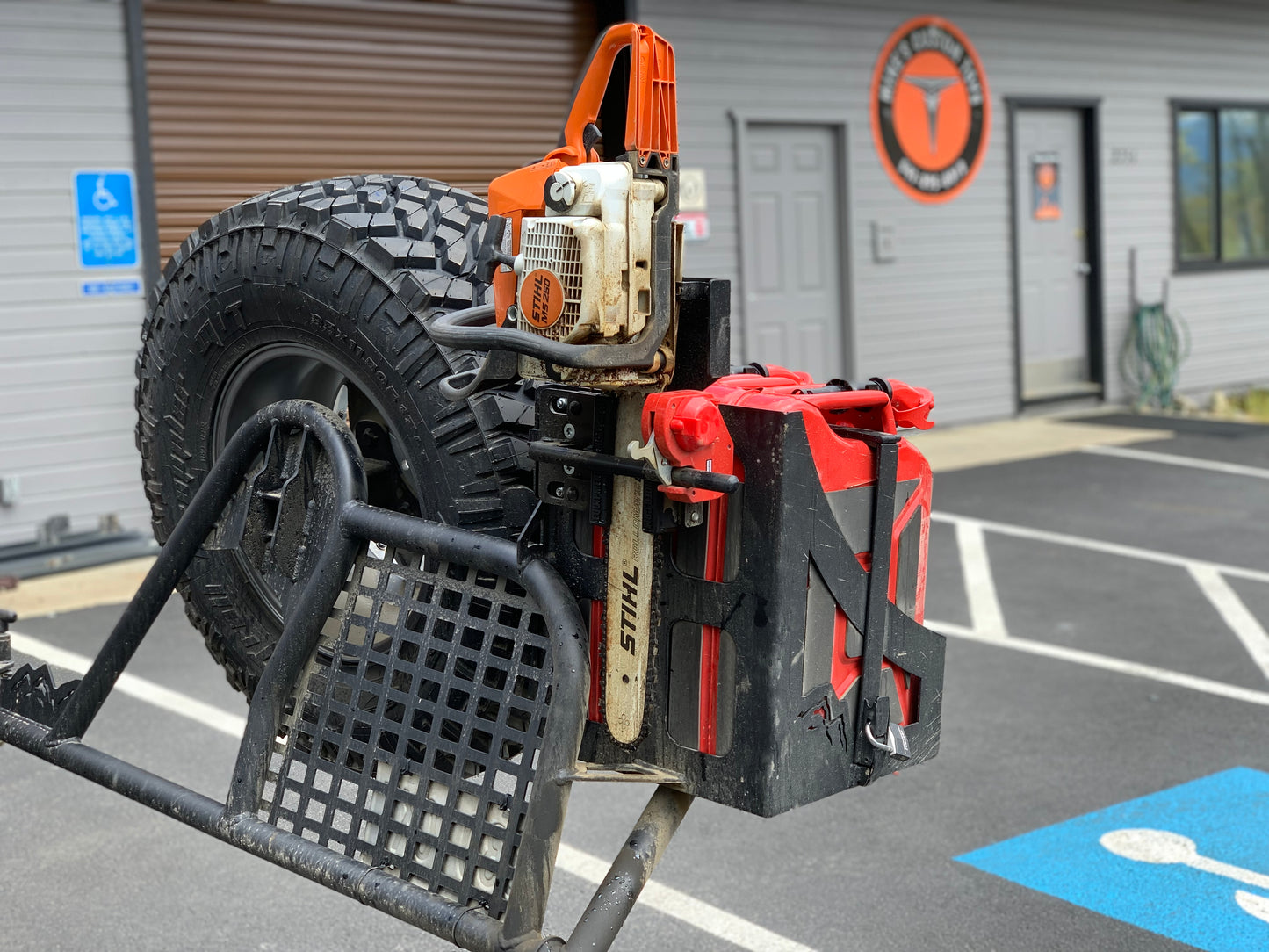 CHAINSAW RACK