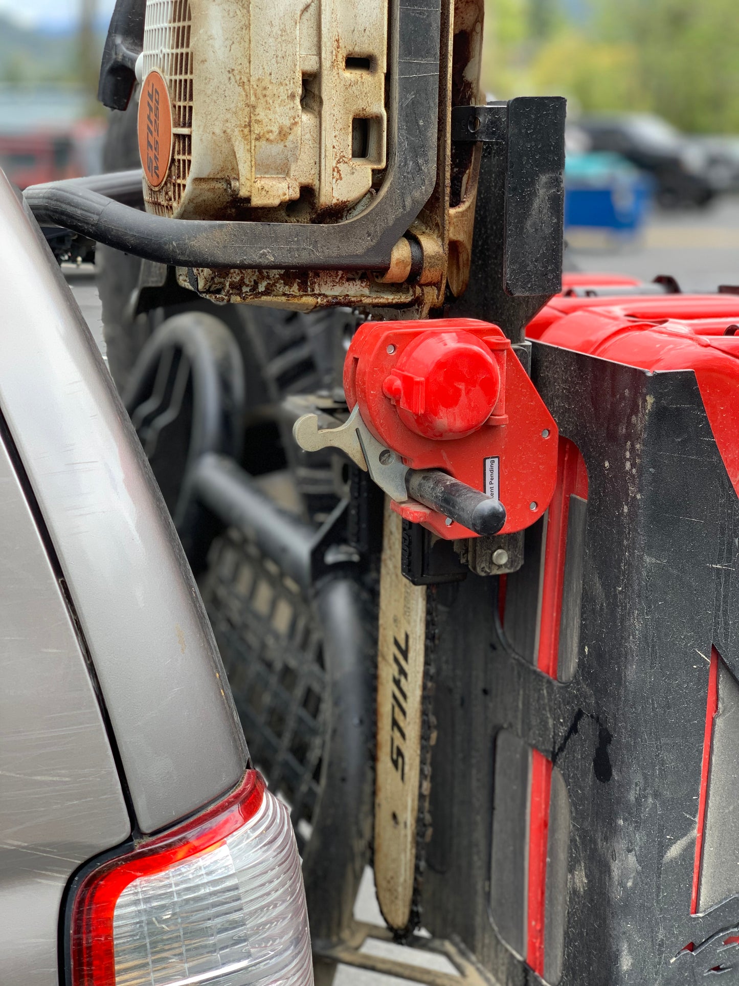 CHAINSAW RACK