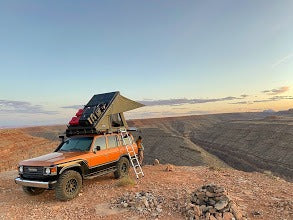 AX27 Clamshell Roof Top Tent