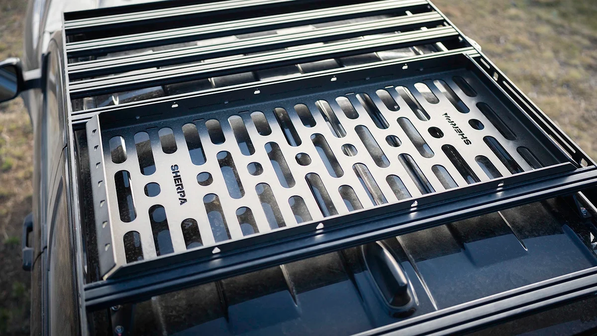 ROOF RACK STORAGE BASKET