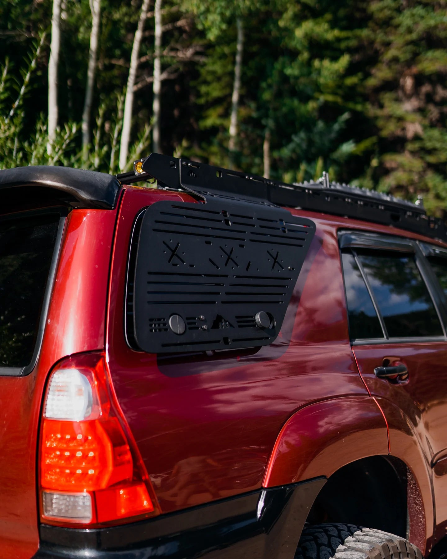 4TH GEN 4RUNNER WINDOW PANEL